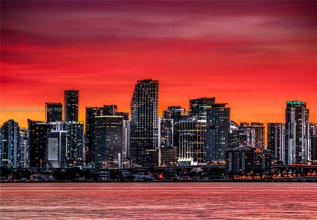 Building Photo - 1010 Brickell Ave