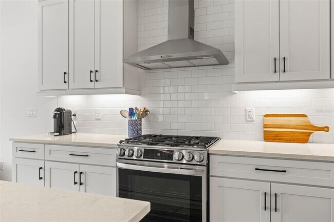 Building Photo - 3541 Great Banyan Way