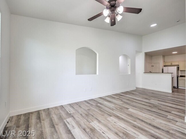 Building Photo - 10001 Peace Way