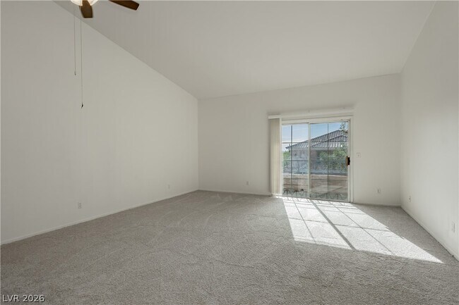 Building Photo - 301 Pine Haven St