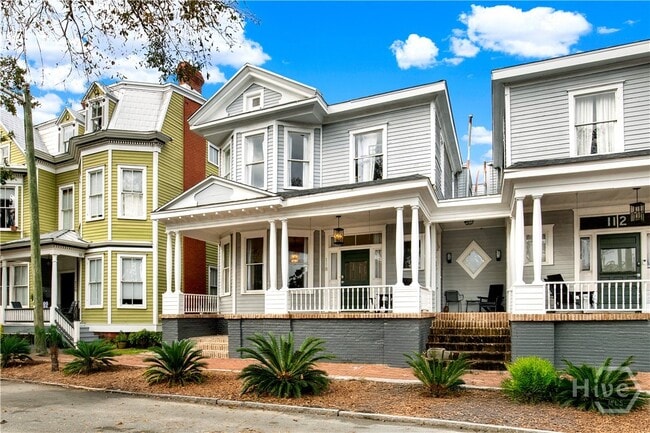 Building Photo - 118 W Waldburg St