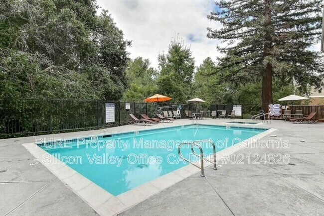 Building Photo - 134 Creekside Village Dr