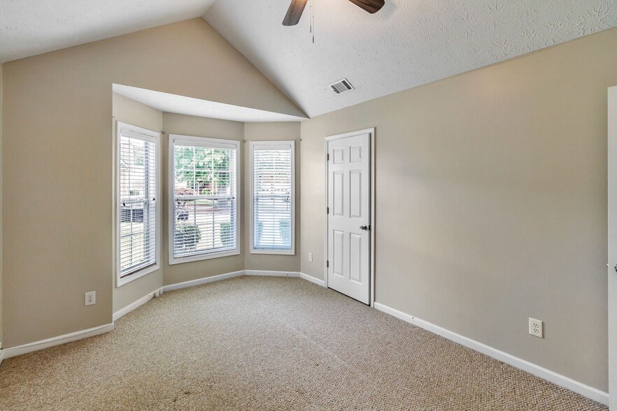 Building Photo - 1461 Beckley Pointe