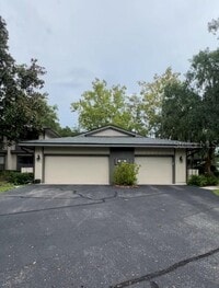 Building Photo - 1628 NW 19th Cir