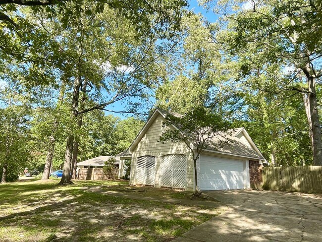 Building Photo - 176 Bellegrove Cir
