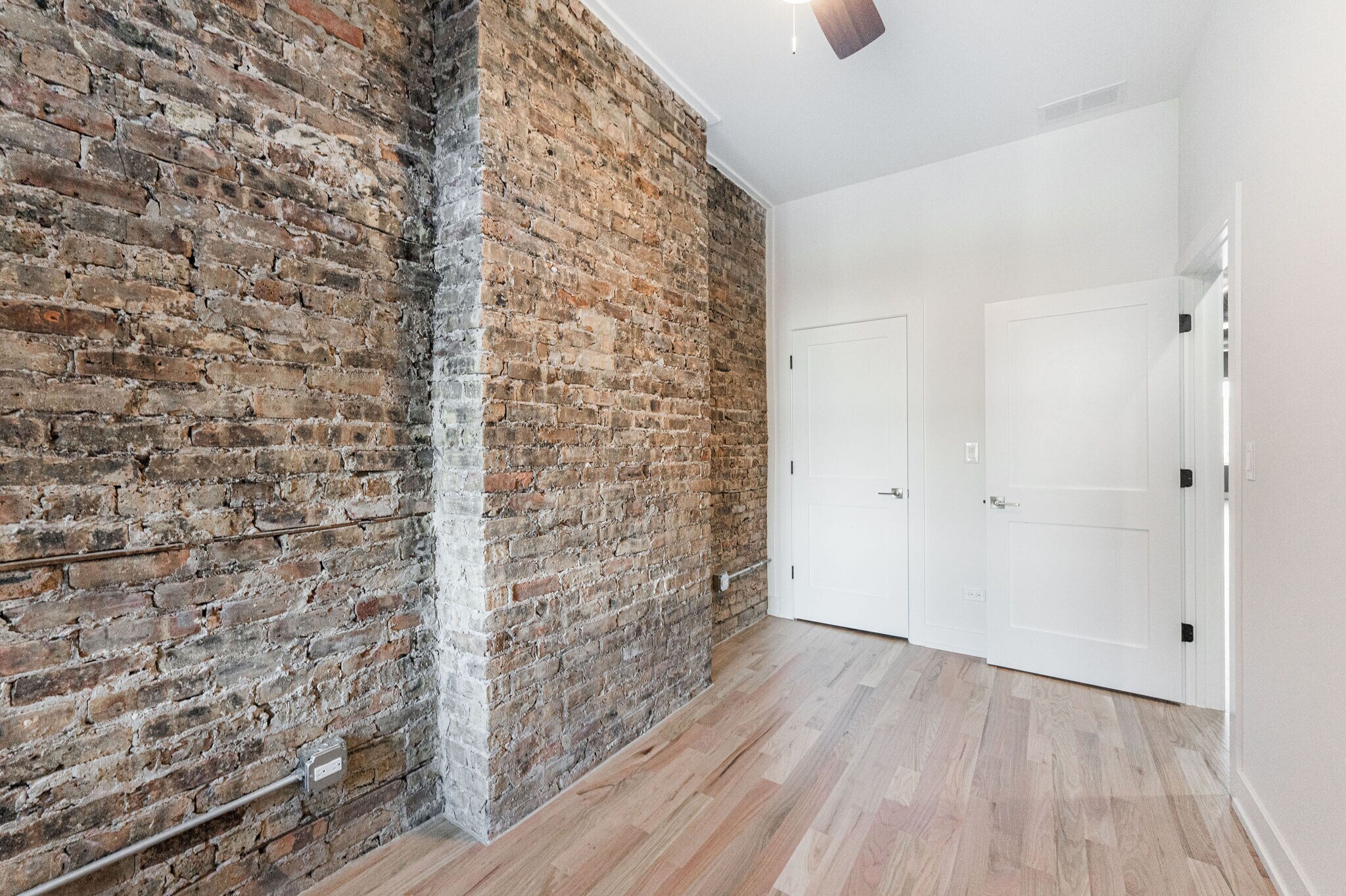 Building Photo - 2620 N Milwaukee Ave