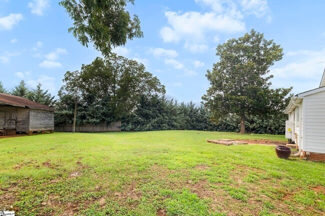 Building Photo - 2811 Locust Hill Rd