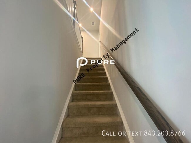 Building Photo - 419 Brookgreen Dr