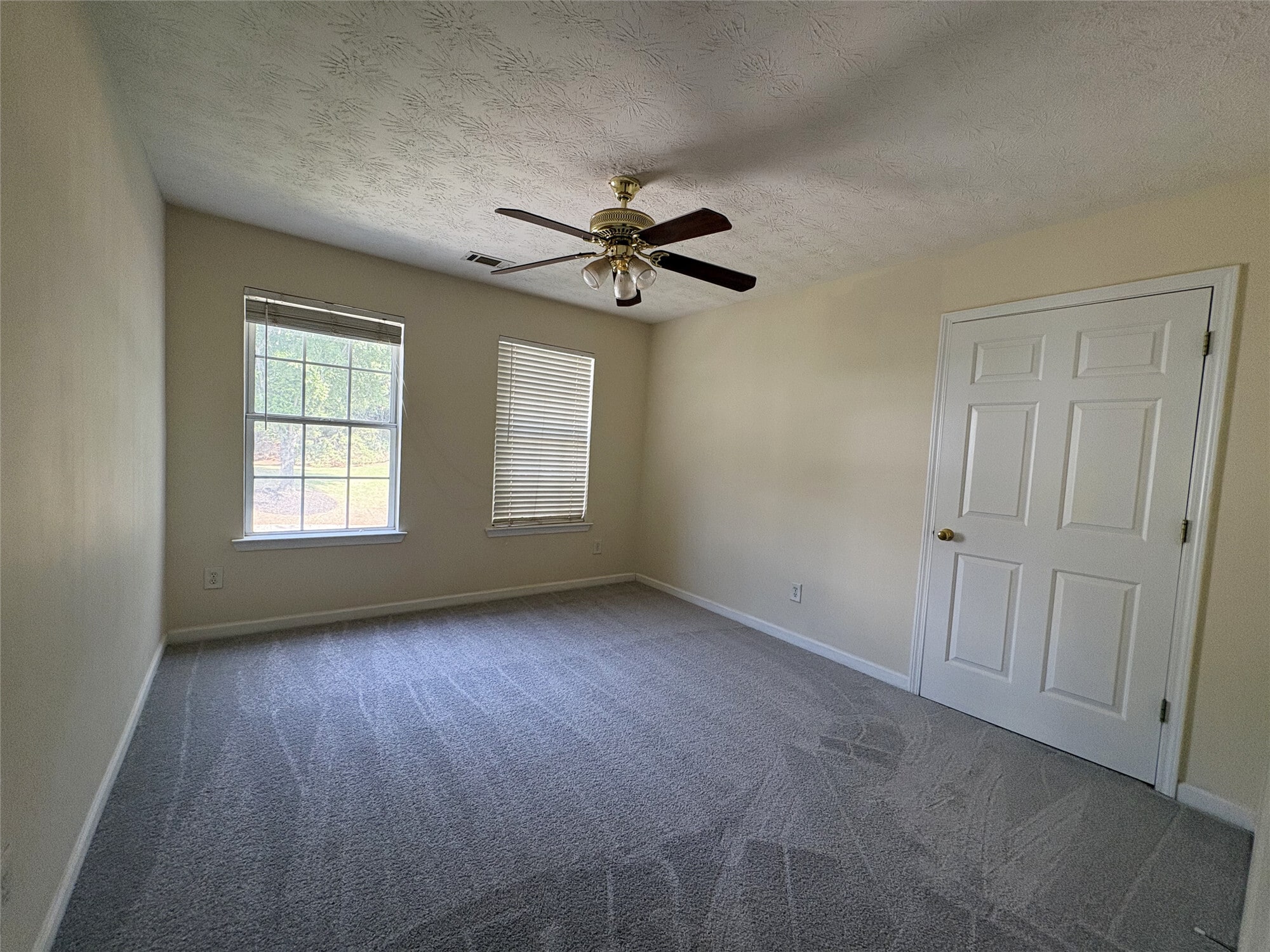 Building Photo - 1863 Skylar Leigh Dr