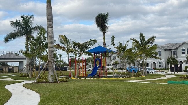 Building Photo - 1096 NW 2nd Ter