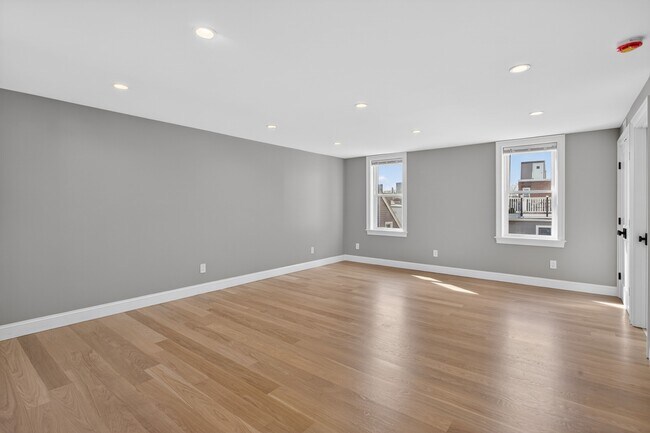 Building Photo - 17 Allston St