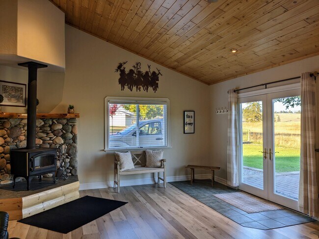 Building Photo - 179 Shelter Valley Dr