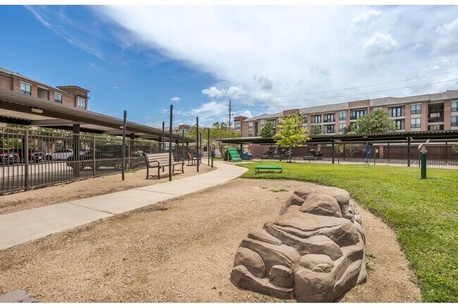 Building Photo - 15255 Vintage Preserve Pkwy