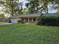 Building Photo - 505 E Acker Tap St