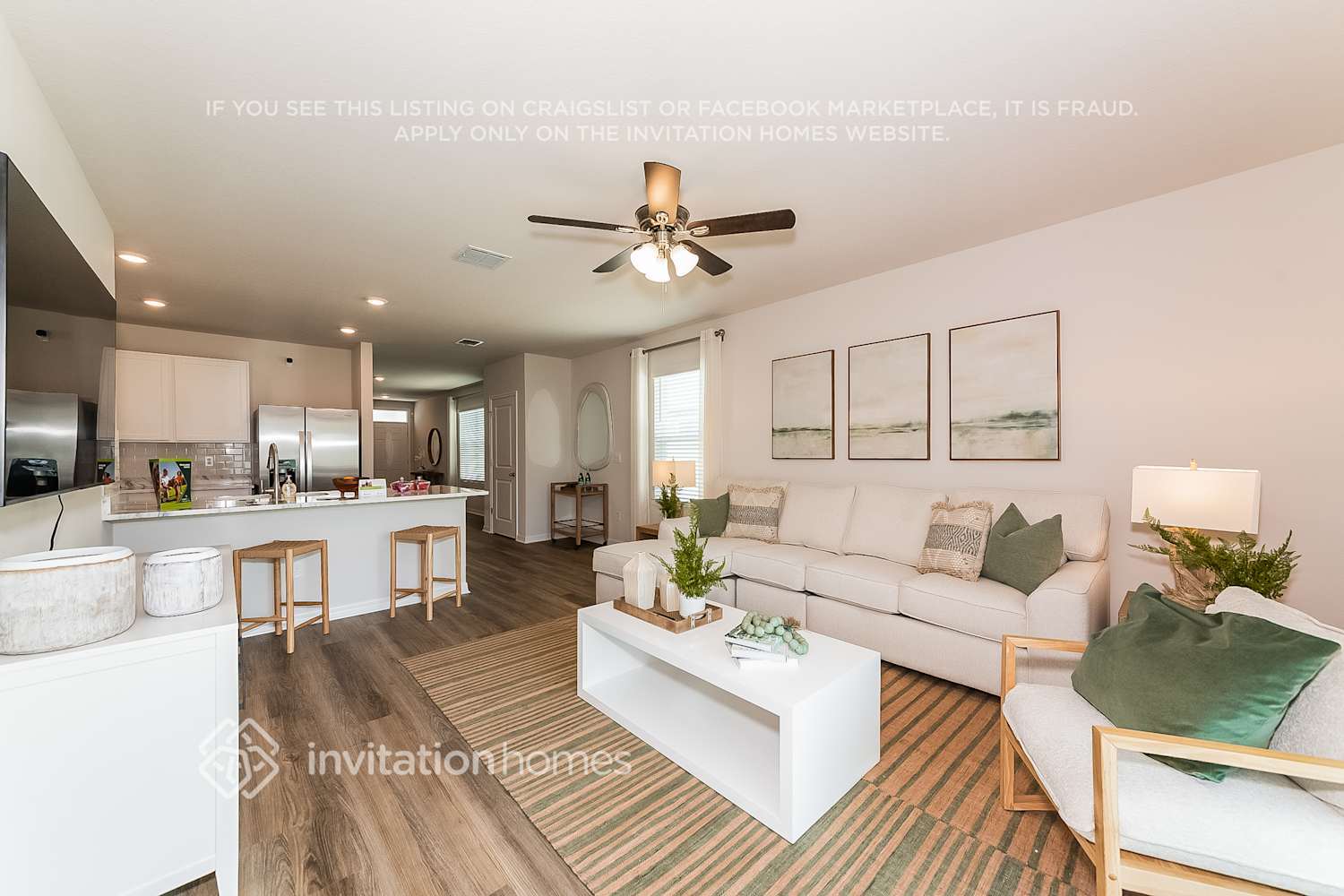 Building Photo - 8048 Majestic Palms Ct