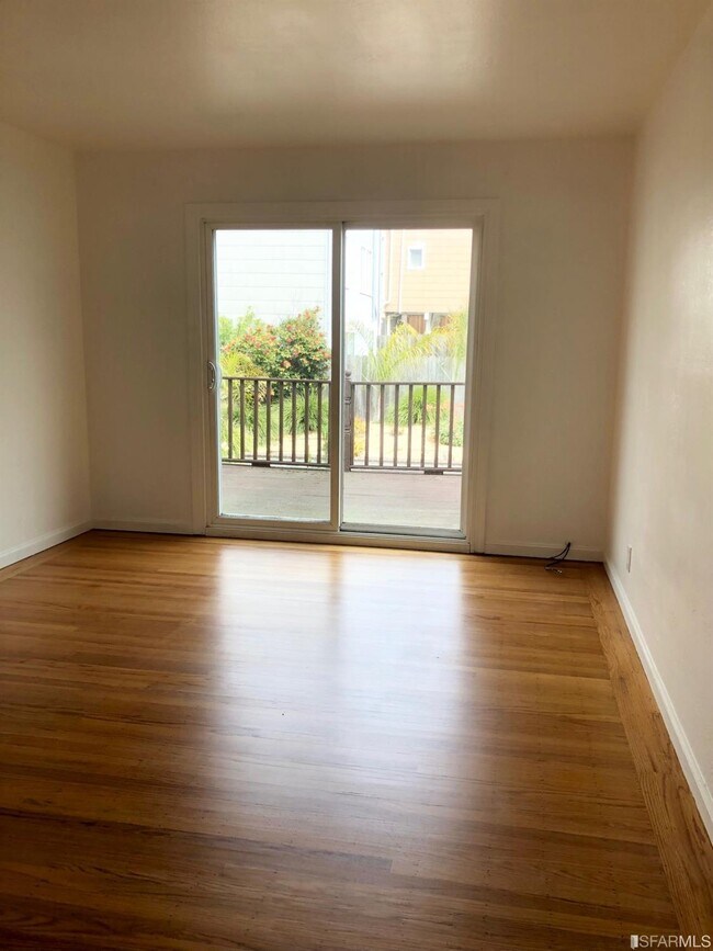 Building Photo - 2944 Taraval St