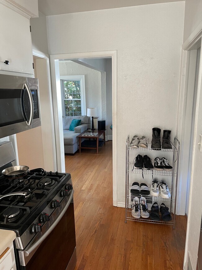 Left- Bathroom/bedroom. Right- back door/ basement. - 826 Hall St