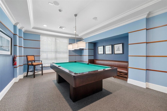 Building Photo - 625 Casa Loma Blvd