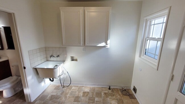 Building Photo - COMING SOON! Beautiful 3 Bed 2 Bath with 2 Car Garage, Laundry Room, and Storage Shed!