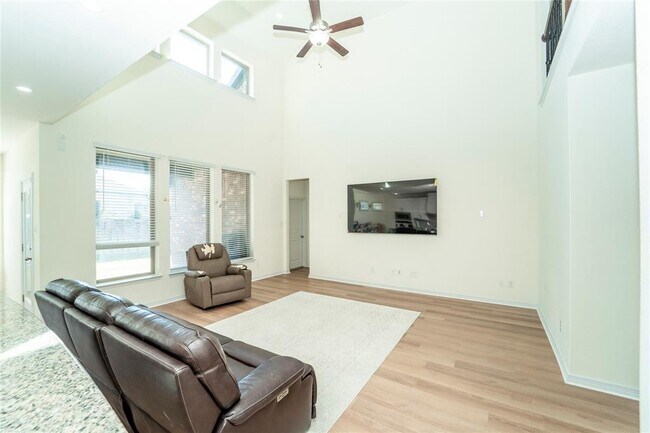 Building Photo - 20813 Carries Ranch Rd