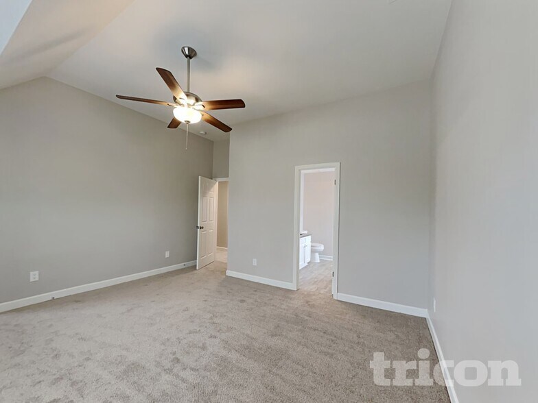 Building Photo - 3521 Dashiel Dr