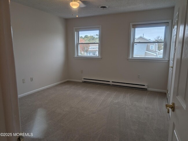 Building Photo - 19 Gibraltar Ct