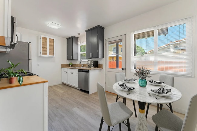 Building Photo - 12935 Greene Ave