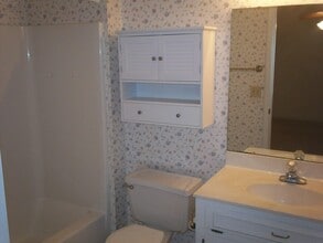 Building Photo - 1075 Arnaud St