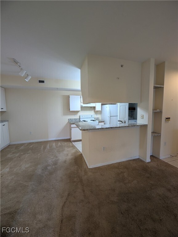 Building Photo - 6481 Aragon Way