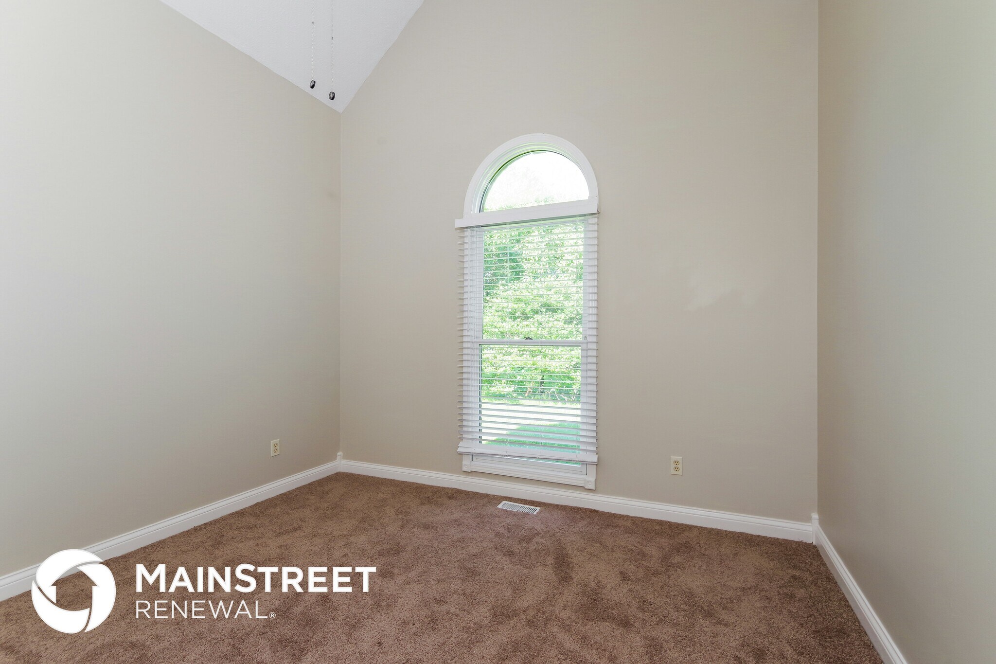 Building Photo - 300 Wava Dr