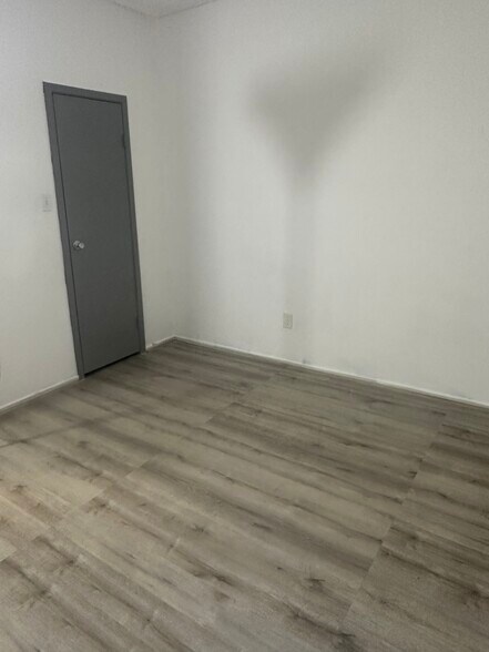 Bedroom - 10051 Westpark Dr