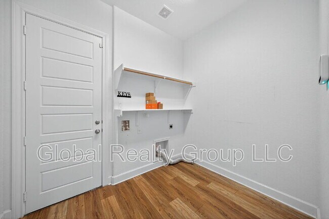 Building Photo - 14122 Sam Houston Way