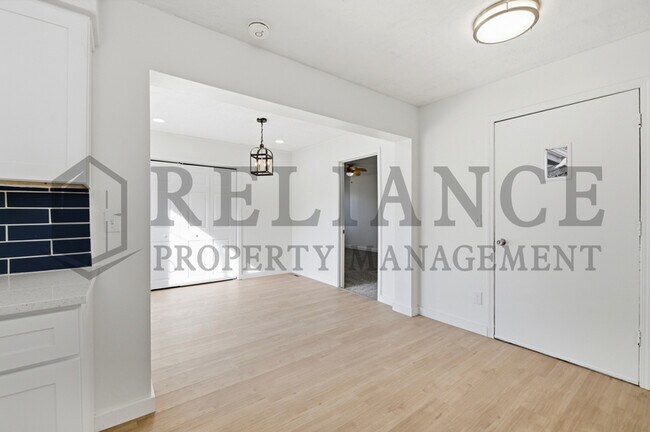 Building Photo - 6651 N Scottsville St