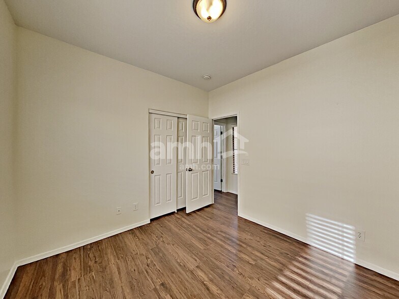 Building Photo - 12733 W Rosewood Dr