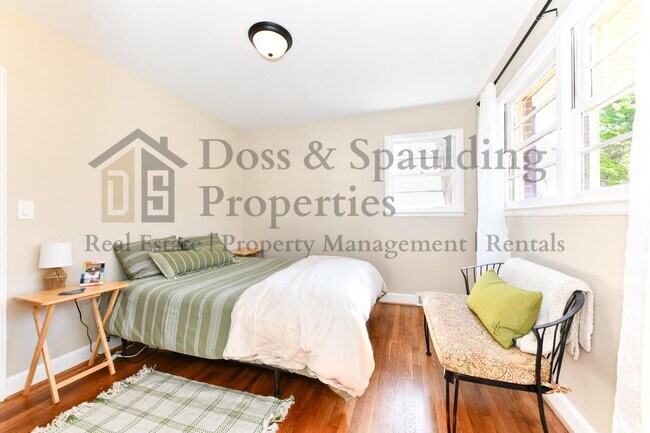 Building Photo - 4202 Henderson Rd