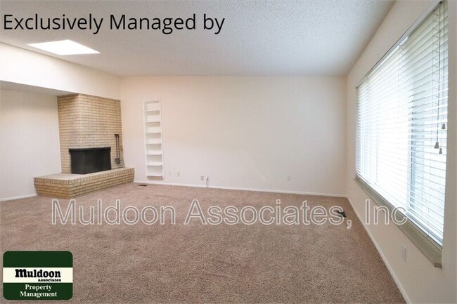 Building Photo - 59 W Old Broadmoor Rd