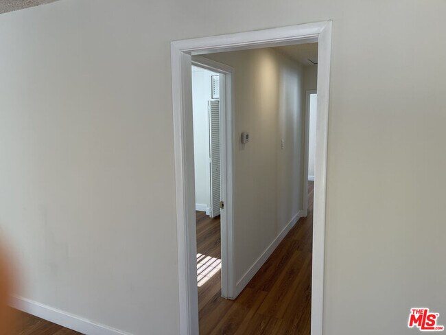 Building Photo - 10631 Tinker Ave