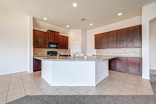 Building Photo - 24602 Forest Canopy Dr