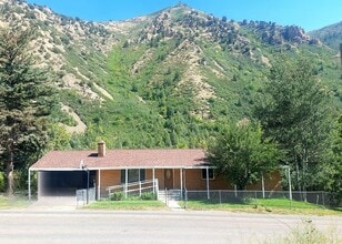 Building Photo - 175 Hobble Creek Canyon Rd