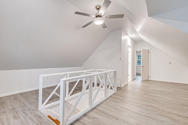 Building Photo - 64 Boltin St