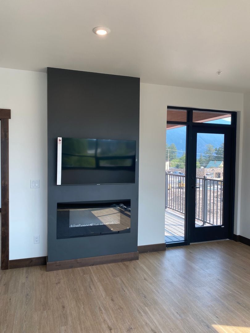 Building Photo - 510 Nucleus Ave