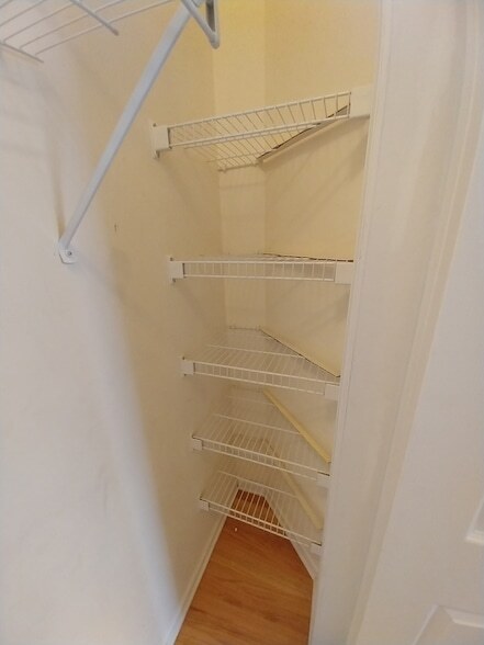 Building Photo - 4552 N Newland Ave