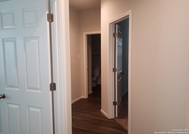 Building Photo - 2027 Sisyphus Vw