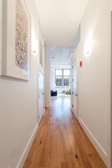 Building Photo - 50 Dey St