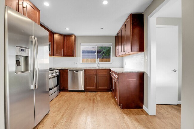Building Photo - 4885 Tejon St