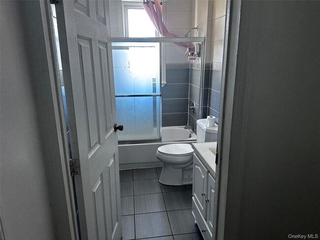 Building Photo - 113-17 95th Ave