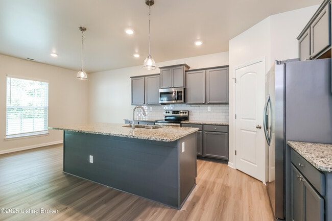 Building Photo - 12039 Wooden Trace Dr
