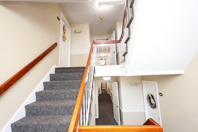 Building Photo - 610 S Franklin St