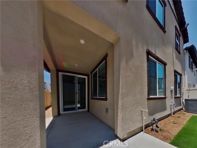 Building Photo - 28201 Dwight Dr