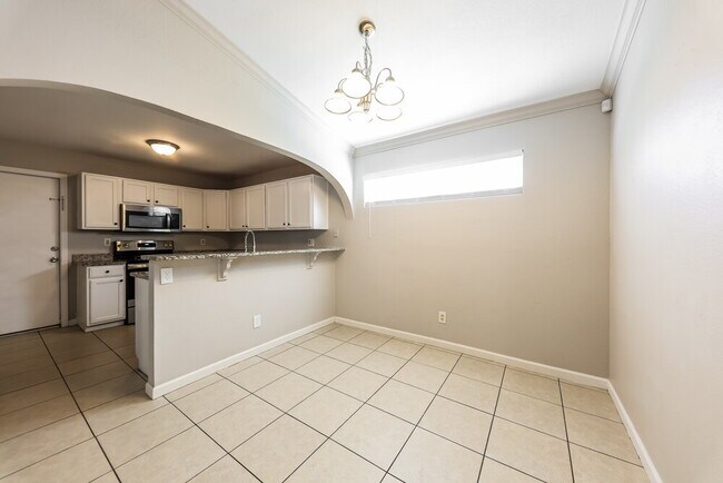 Building Photo - 3104 N Copenhagen Dr